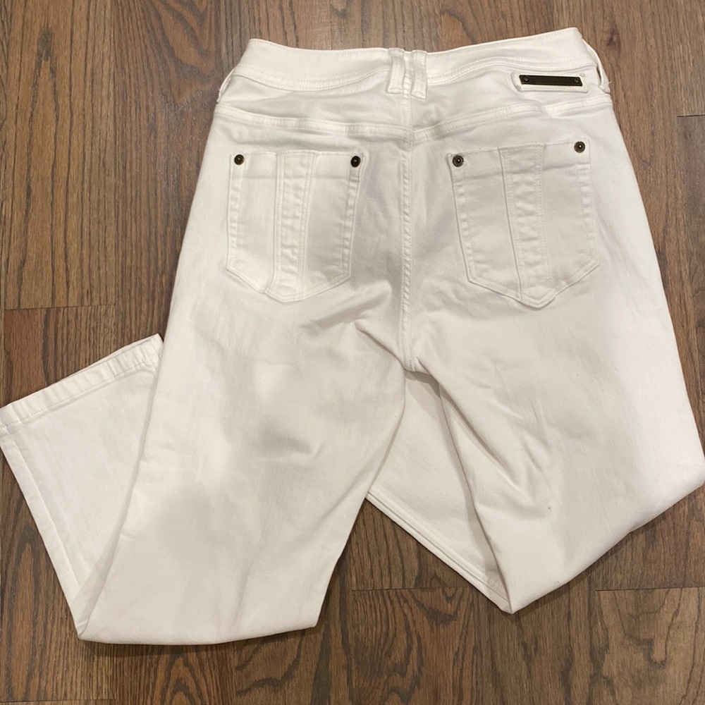 NWOT BURBERRY capri jeans :) - Picture 3 of 11